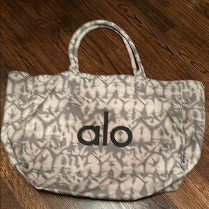ALO Yoga Gray Patterned Women's Bag